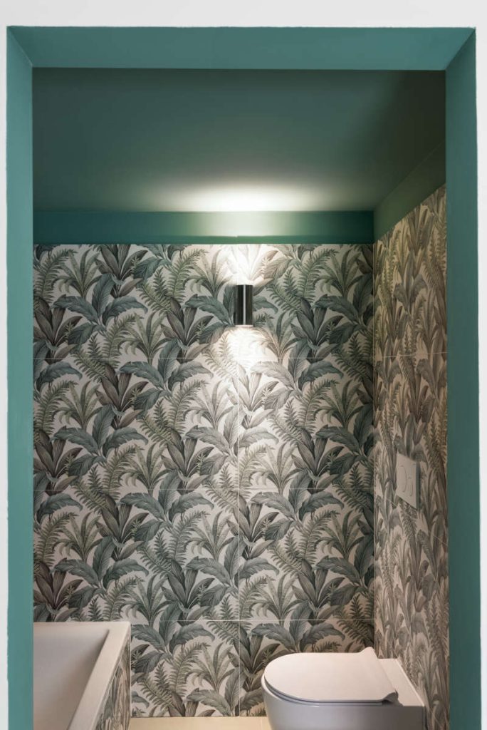 Colori accesi e vivaci per il bagno